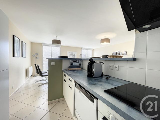 Appartement F3 à vendre - 3 pièces - 68.2 m2 - LARMOR BADEN - 56 - BRETAGNE - Century 21 Immobilière Du Golfe