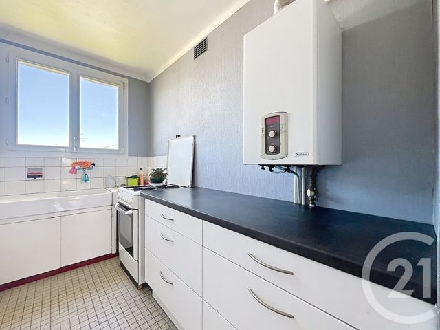 Appartement T4 à vendre - 4 pièces - 82.87 m2 - VANNES - 56 - BRETAGNE - Century 21 Immobilière Du Golfe