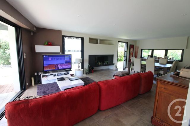 maison à vendre - 6 pièces - 195.0 m2 - BADEN - 56 - BRETAGNE - Century 21 Immobilière Du Golfe maison à vendre - 6 pièces - 195.0 m2 - BADEN - 56 - BRETAGNE - Century 21 Immobilière Du Golfe