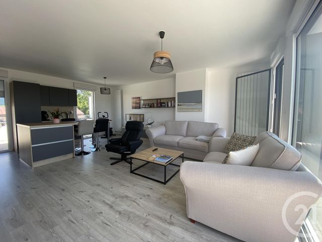 Afficher la photo en grand Appartement F2 à vendre - 2 pièces - 59.0 m2 - ARRADON - 56 - BRETAGNE - Century 21 Immobilière Du Golfe